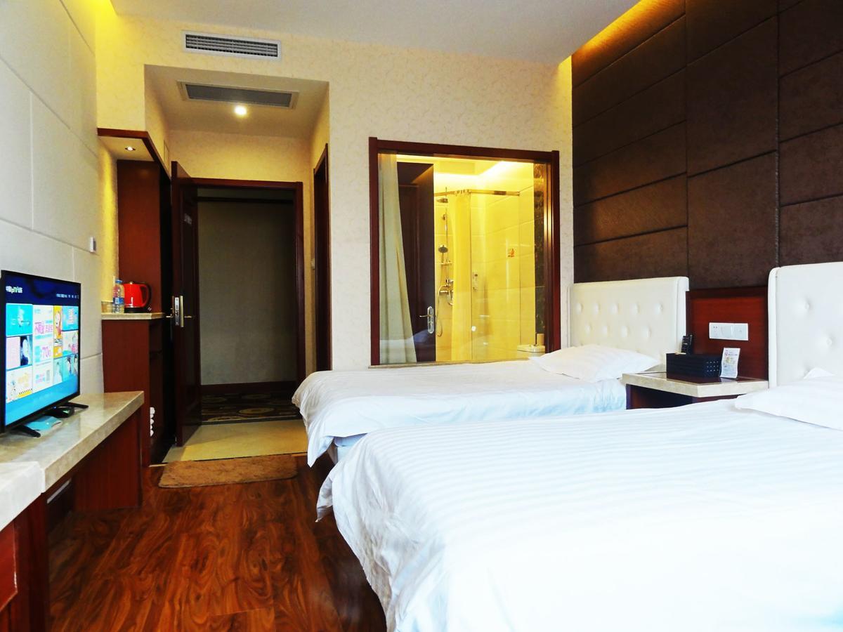 Hua Qi Kaiserdom Hotel Zhongshan Road St Michael'S Cathedral And Zhanqiao Pier Qingdao Exterior foto